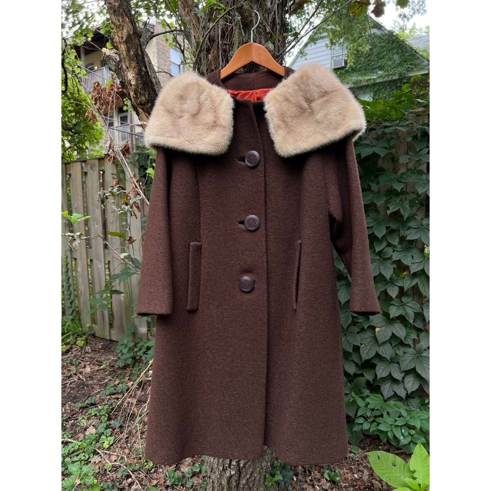 VTG 1960s Brown Wool Coat with Blonde Mink Fur Collar